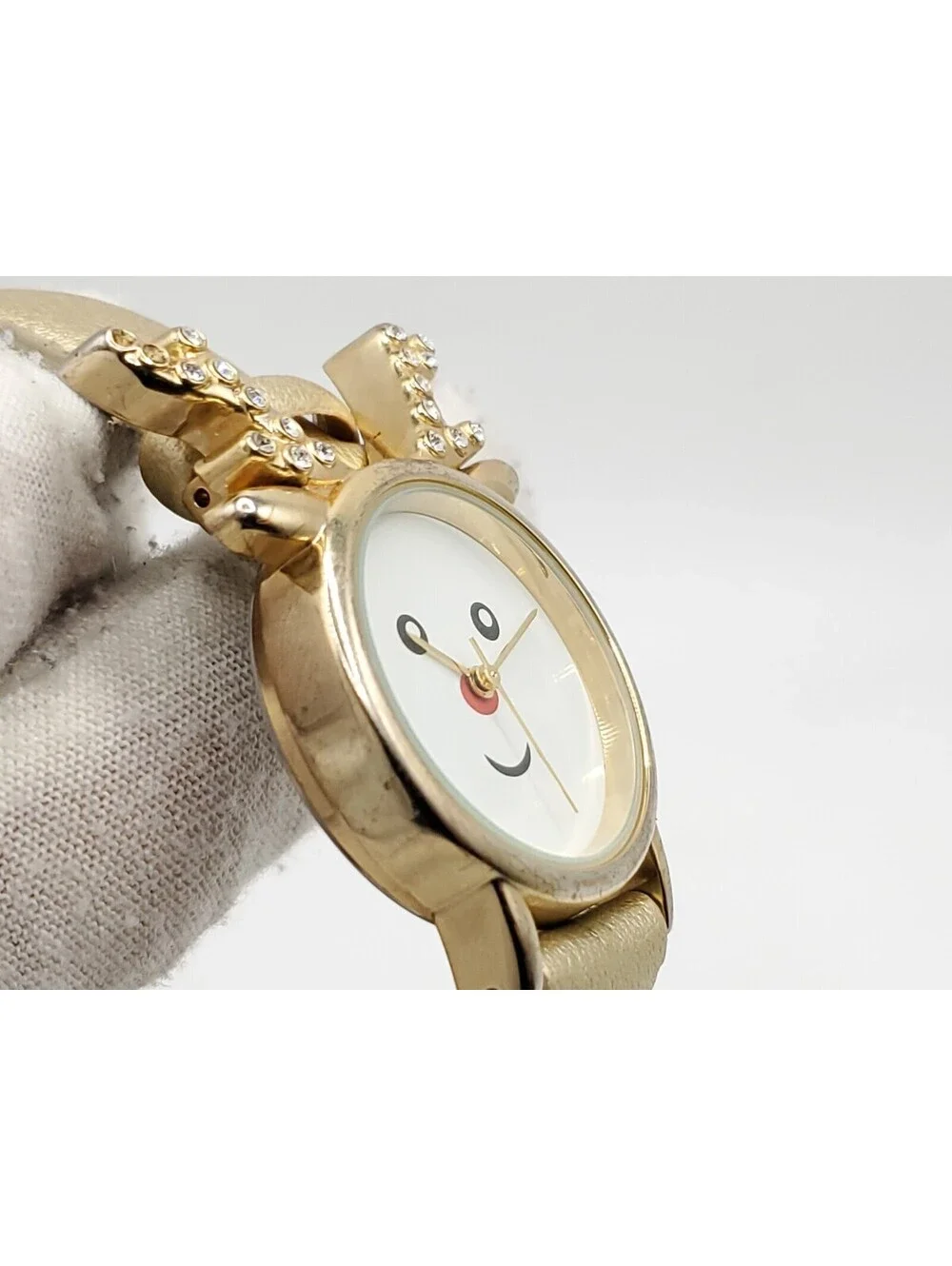 Charming Charlie Reindeer Quartz Womens Watch New Battery Gold Tone 28mm